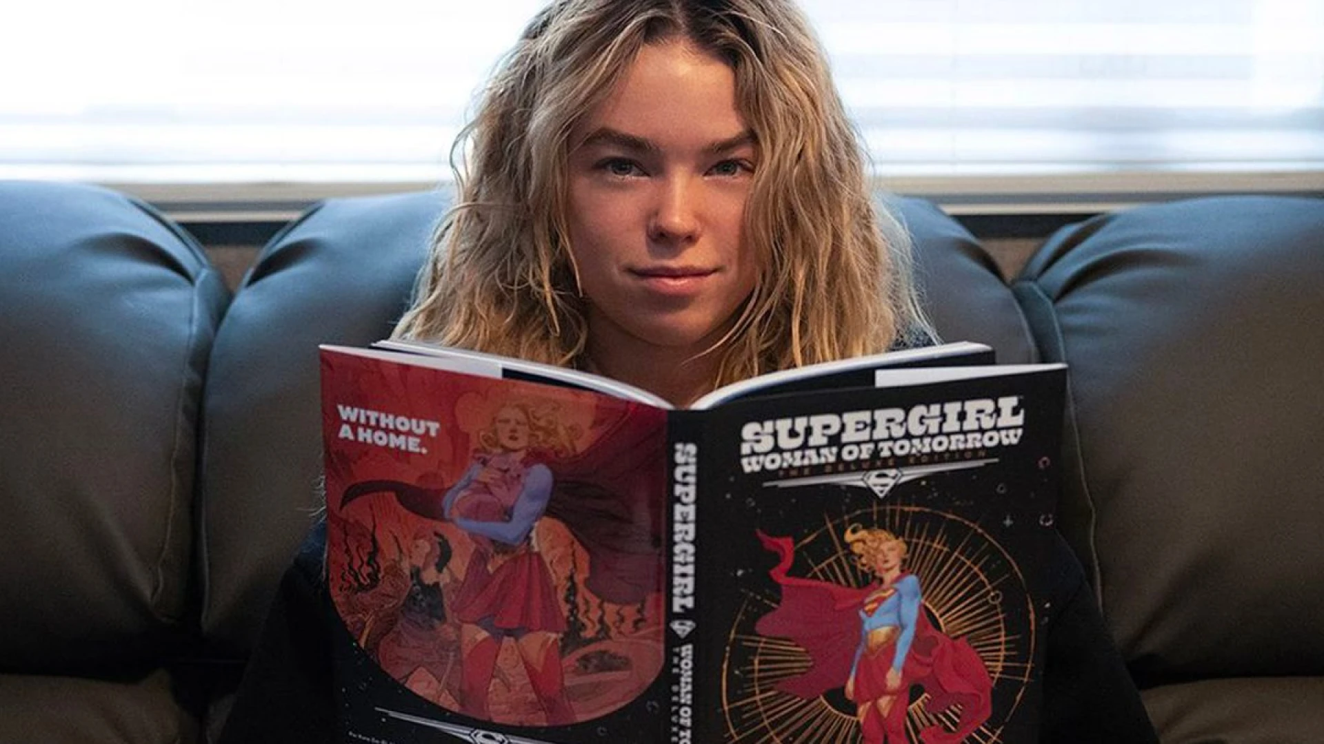 Crítica: Super Girl Woman Of Tomorrow